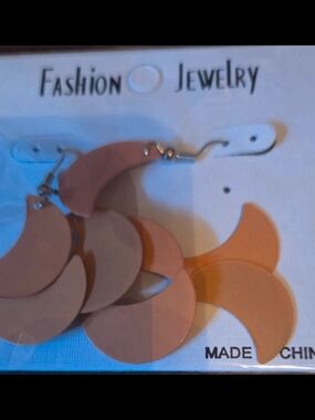 Fashion Jewelry Peach Layered Crescent Dangle Earrings